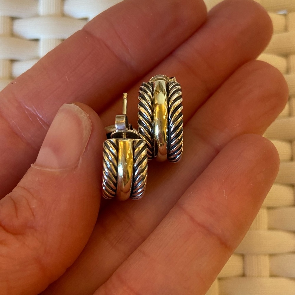 David Yurman Classic Cable Huggie Hoop Earrings